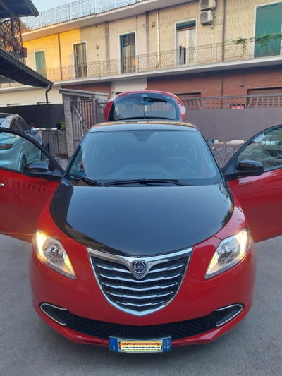 Lancia Ypsilon 1.2 69 CV 5 porte Platinum (3)