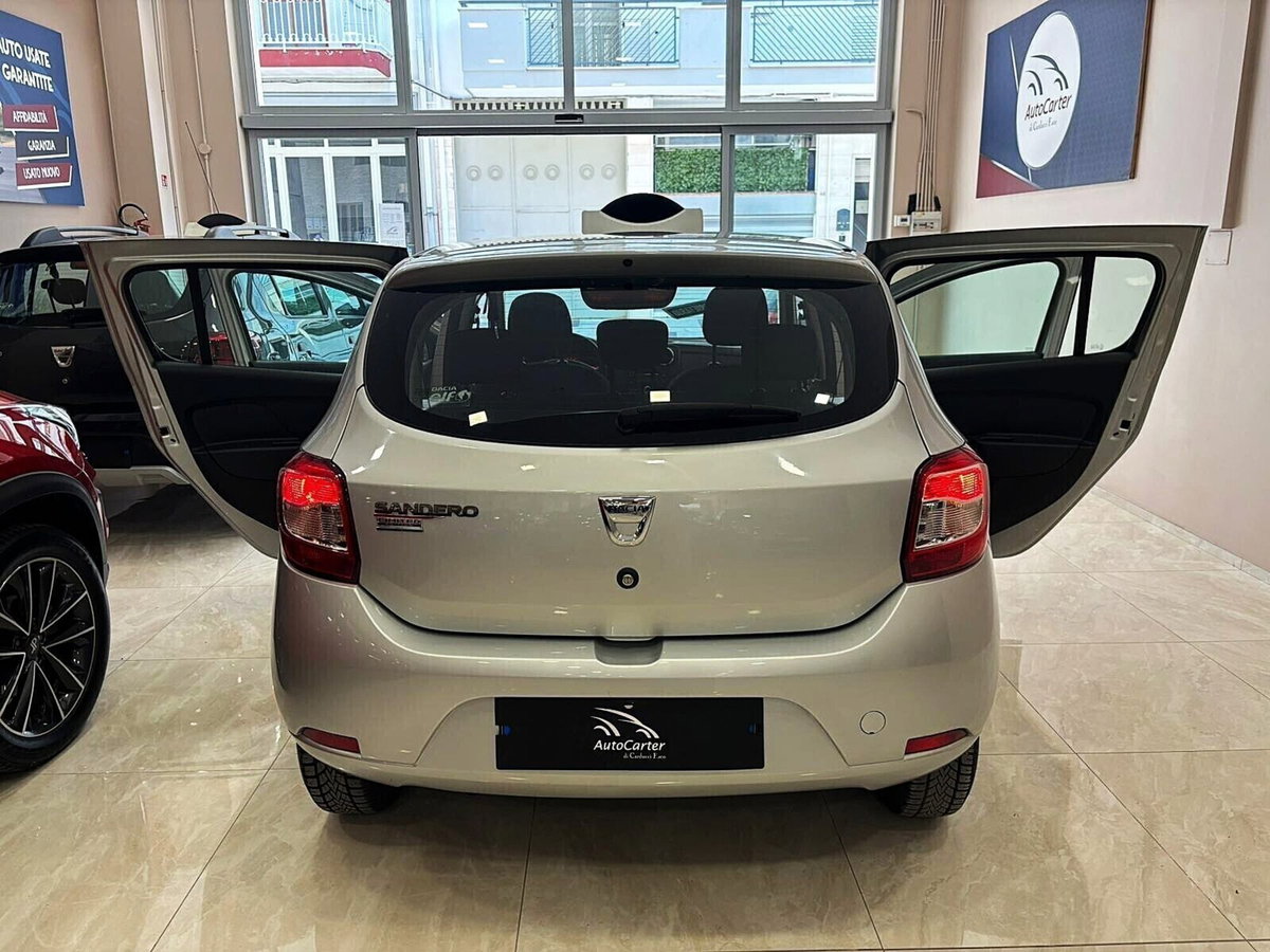 Dacia Sandero 1.5 dCi 8V 75CV Ambiance (20)
