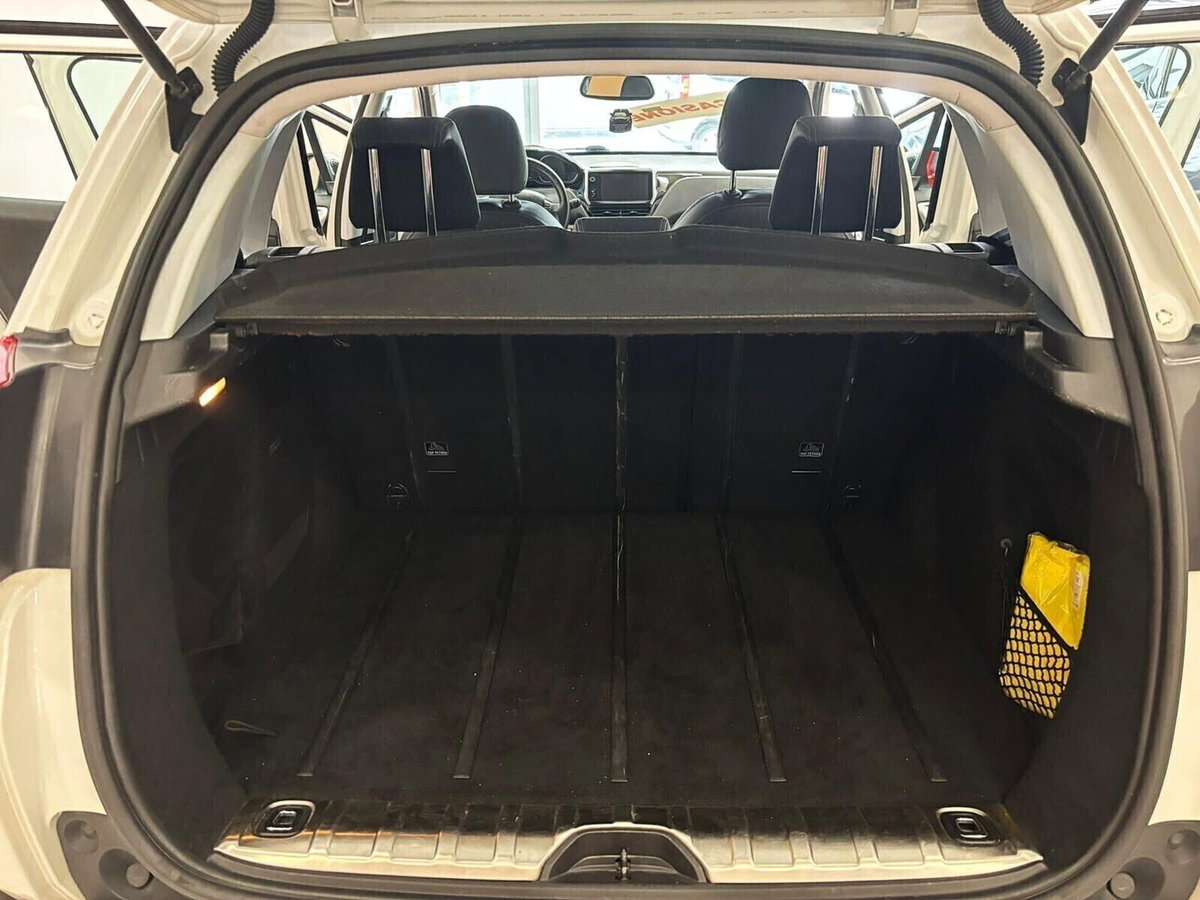 Peugeot 2008 e-HDi 92 CV Stop&Start robotizzato Allure (10)
