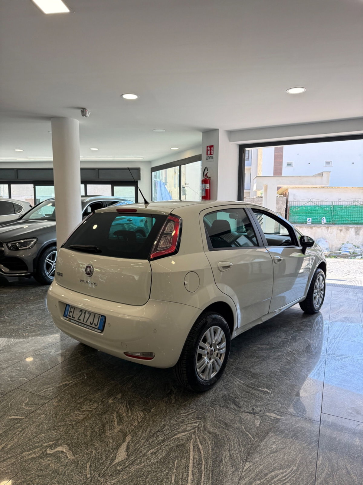Fiat Punto 1.4 8V 5 porte Natural Power Pop (6)