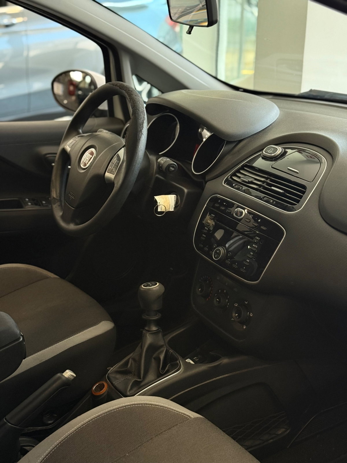Fiat Punto 1.4 8V 5 porte Natural Power Pop (9)
