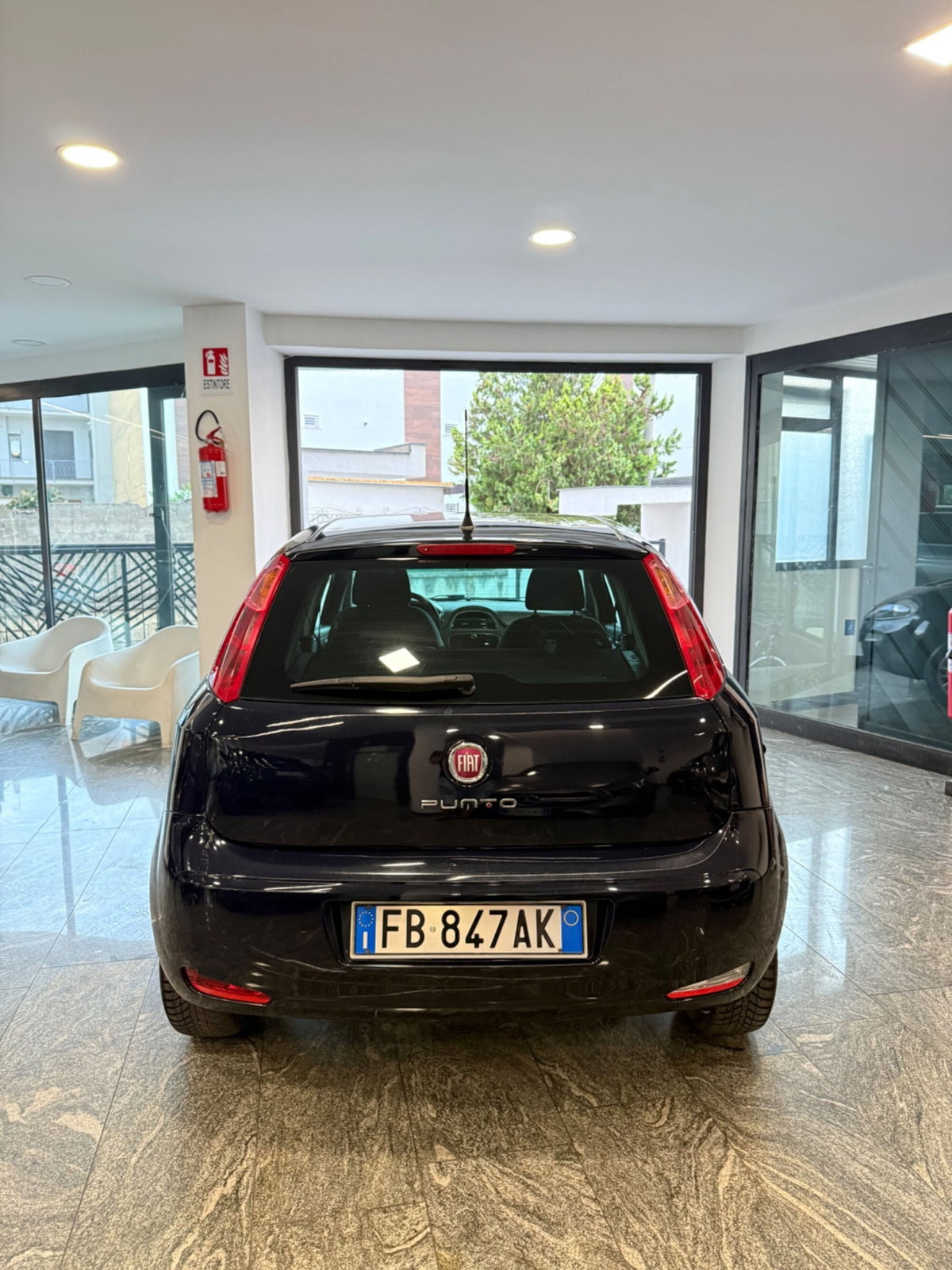 Fiat Punto 1.4 8V 5 porte Natural Power Street (3)