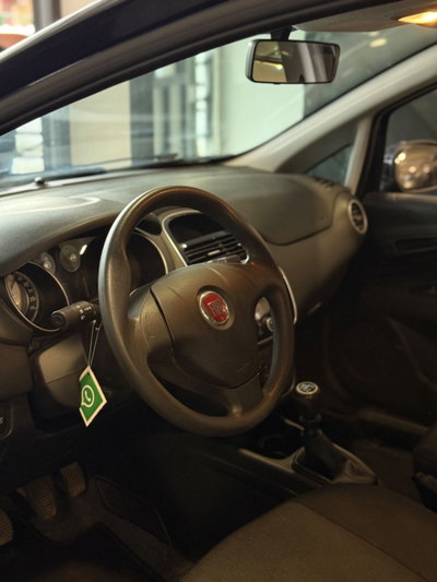 Fiat Punto 1.4 8V 5 porte Natural Power Street (5)