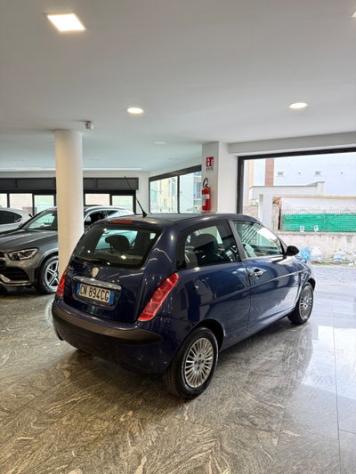 Lancia Ypsilon 1.2 Argento (4)