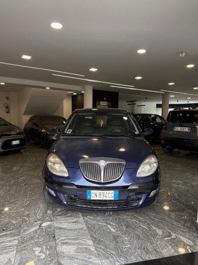 Lancia Ypsilon 1.2 Argento (8)