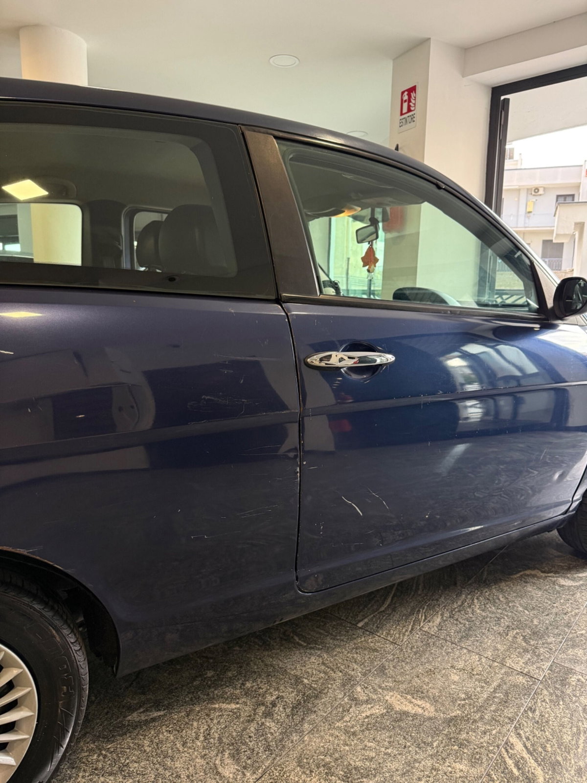 Lancia Ypsilon 1.2 Argento (9)