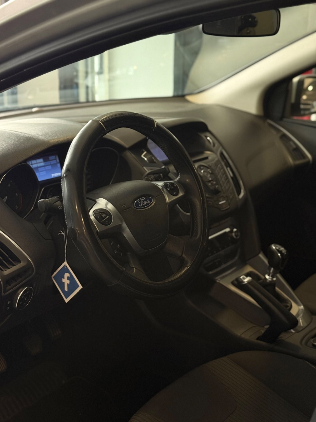Ford Focus 1.6 TDCi 115 CV Titanium (12)
