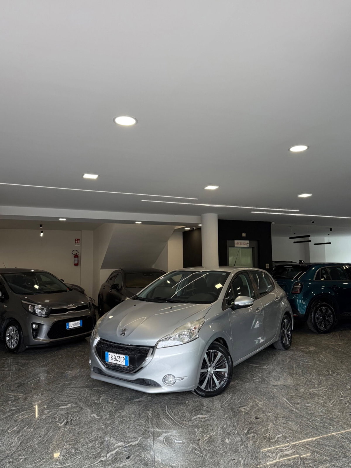 Peugeot 208 VTi 95 CV 5p. GPL Allure