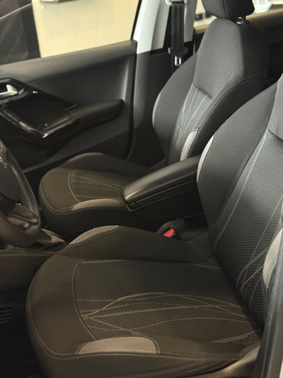 Peugeot 208 VTi 95 CV 5p. GPL Allure (8)