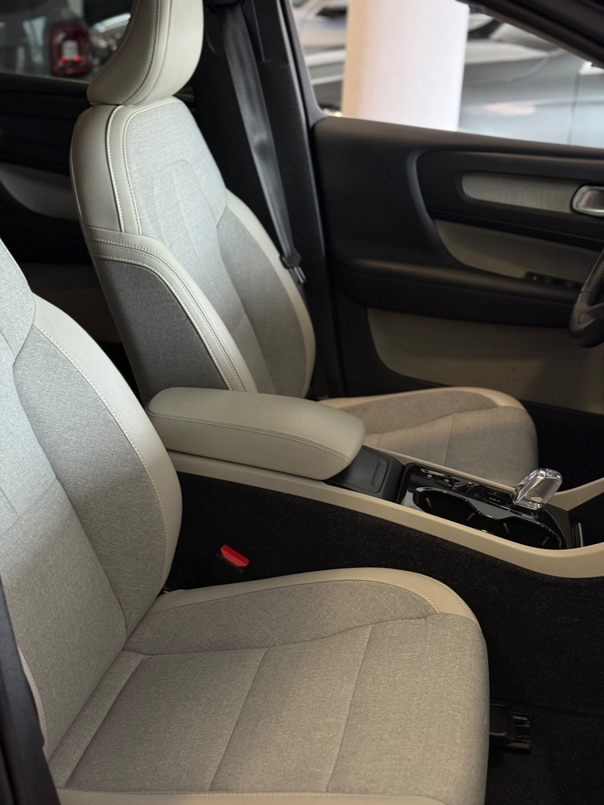 Volvo XC40 D3 Geartronic Inscription (11)