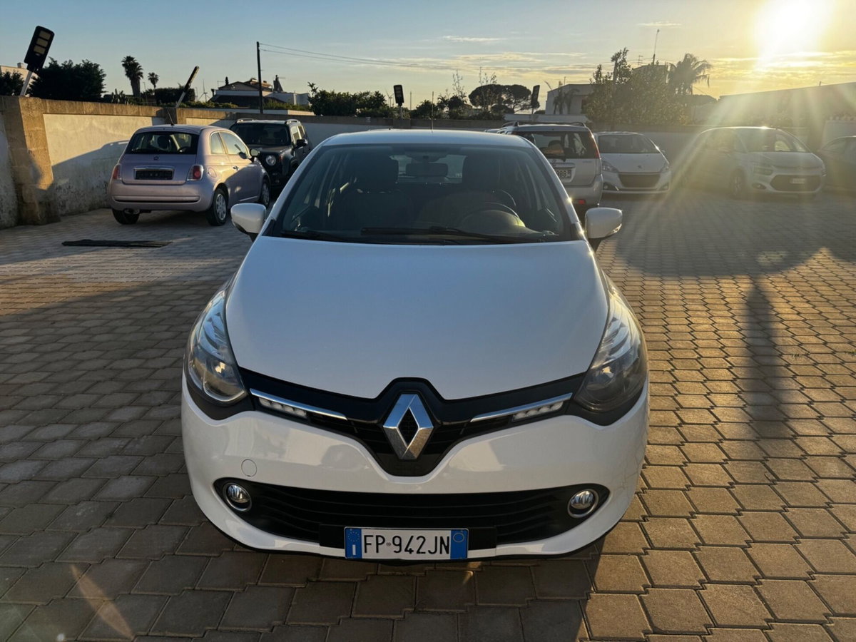 Renault Clio 1.5 dCi 8V 75CV 5 porte Live (2)