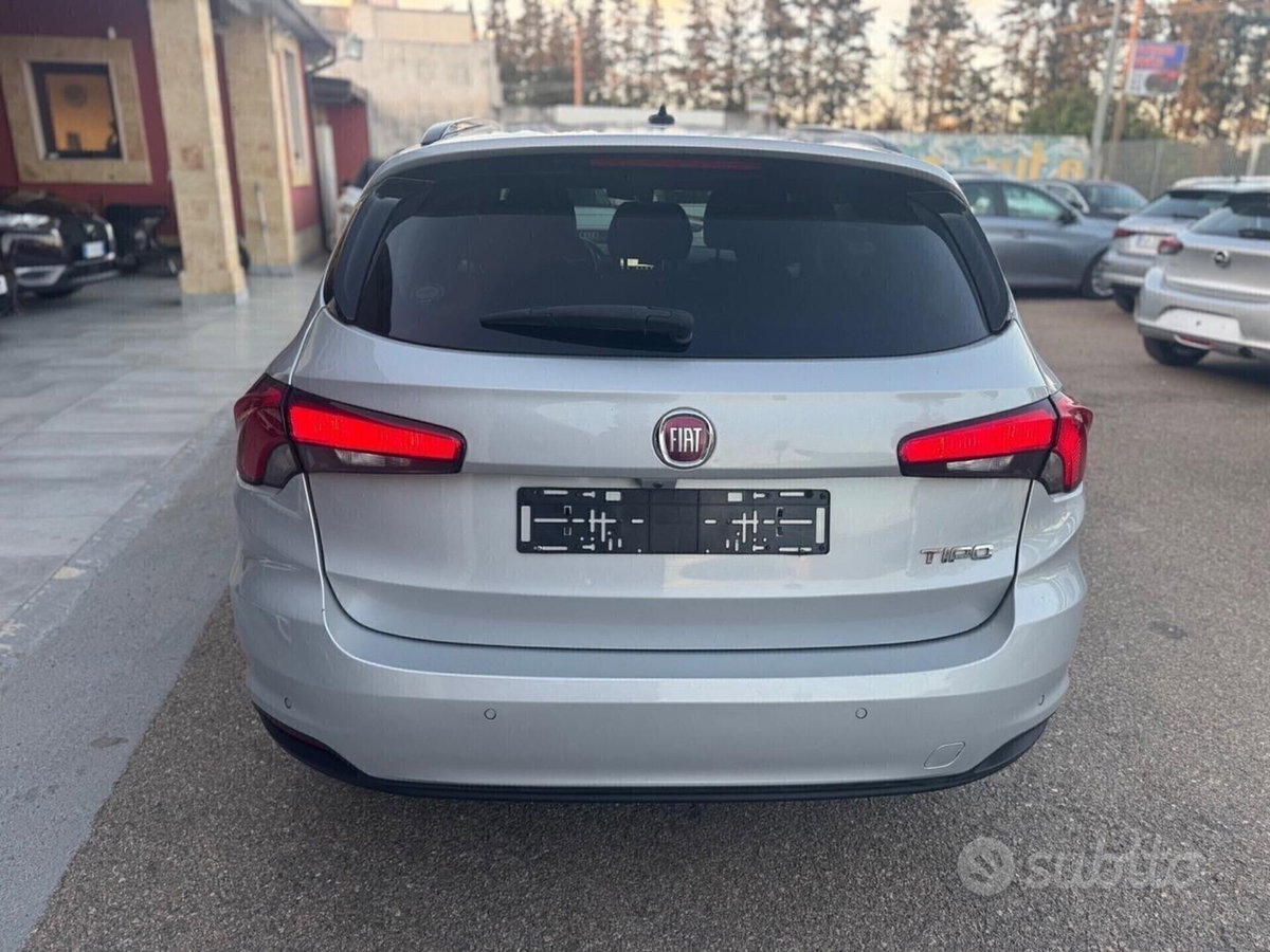 Fiat Tipo Station Wagon Tipo 1.6 Mjt S&S SW Lounge (6)