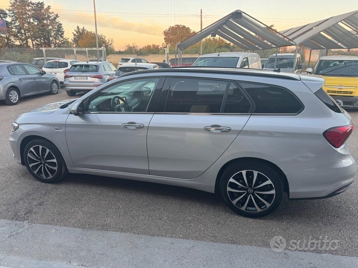 Fiat Tipo Station Wagon Tipo 1.6 Mjt S&S SW Lounge (8)