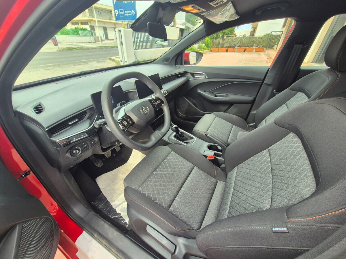 Mg MG3 1.5 Standard (18)