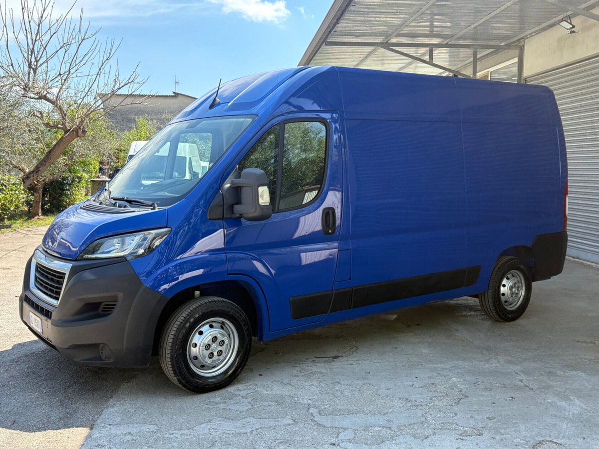 Peugeot Boxer Furgone 330 2.2 BlueHDi 140 S&S PC-TN Furgone Premium (2)