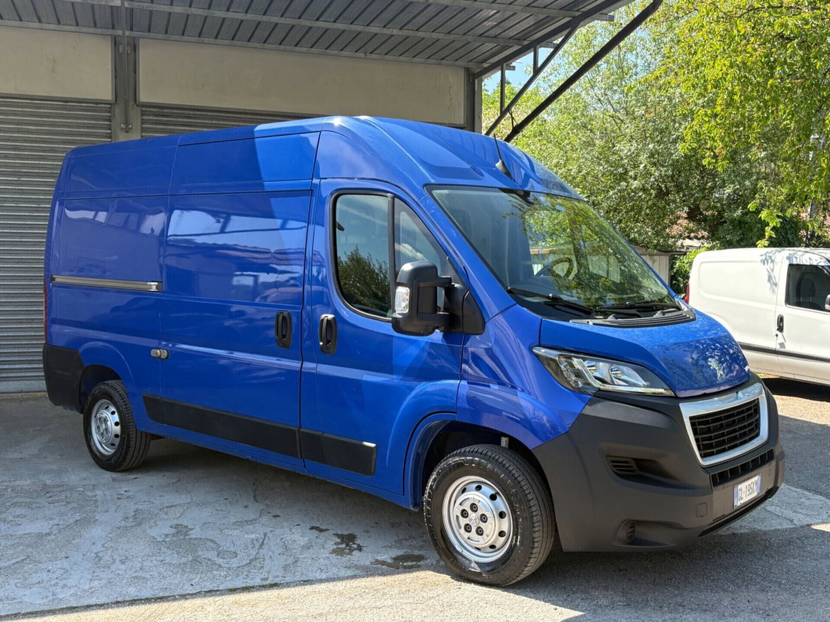 Peugeot Boxer Furgone 330 2.2 BlueHDi 140 S&S PC-TN Furgone Premium (3)
