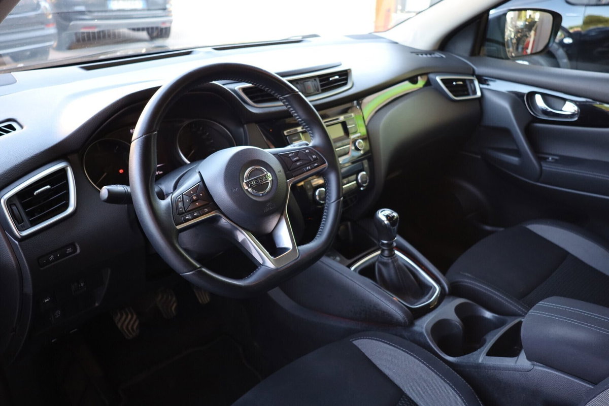 Nissan Qashqai 1.5 dCi Acenta (8)