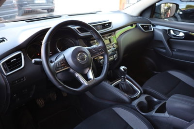 Nissan Qashqai 1.5 dCi Acenta (8)
