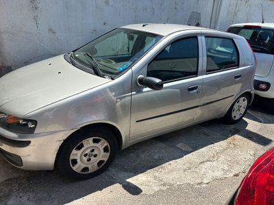 Fiat Punto 1.2i cat 5 porte EL (2)