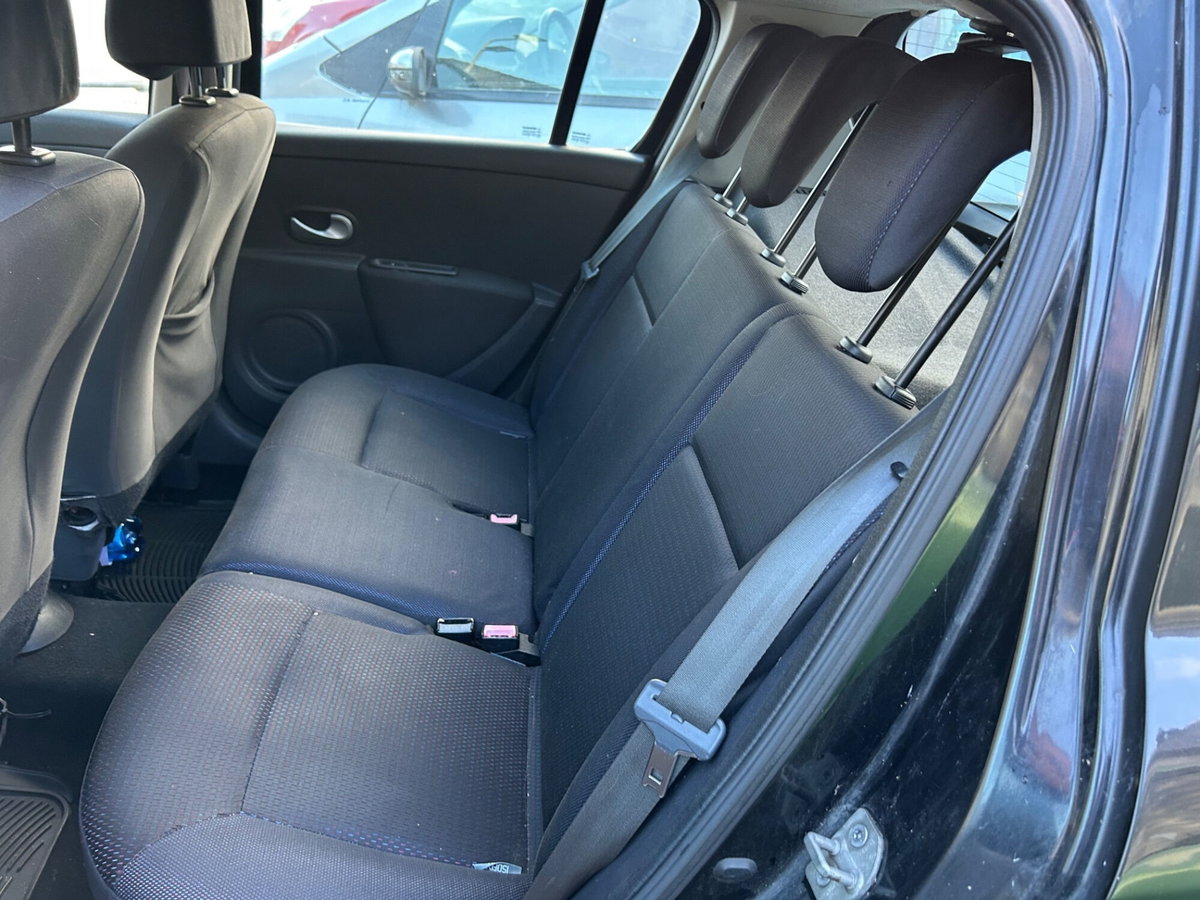 Renault Clio 1.5 dCi 85CV 5 porte Dynamique (4)
