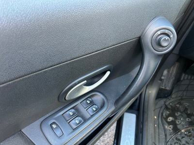 Renault Clio 1.5 dCi 85CV 5 porte Dynamique (9)