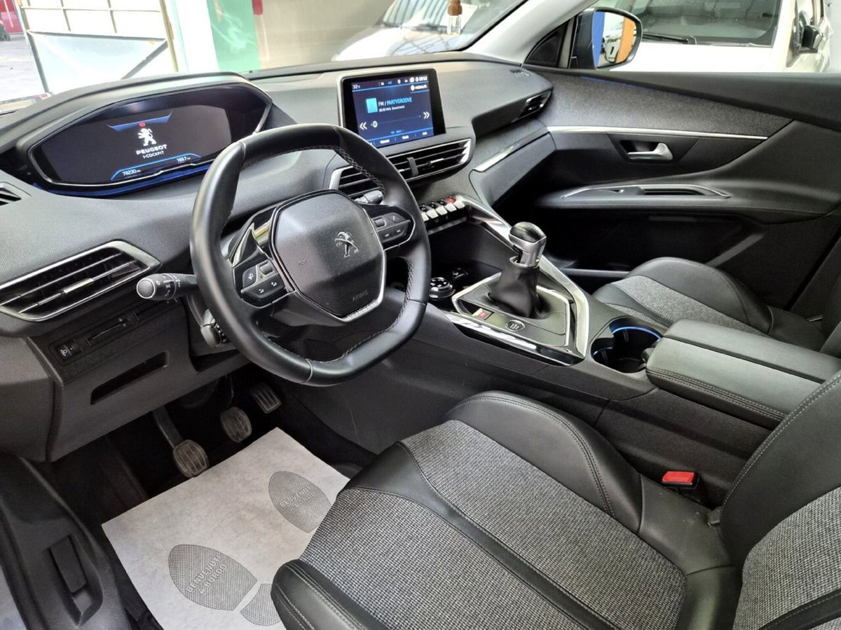 Peugeot 3008 PureTech Turbo 130 S&S Allure Pack (9)
