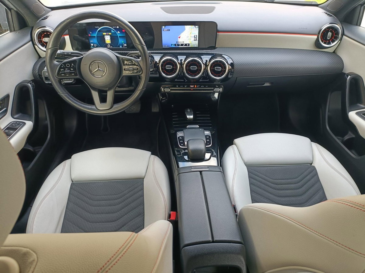 Mercedes-Benz Classe A 180 d Automatic Executive (9)