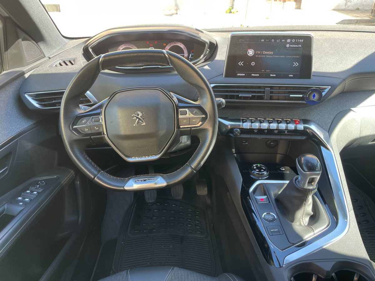 Peugeot 3008 PureTech Turbo 130 S&S GT Line (10)