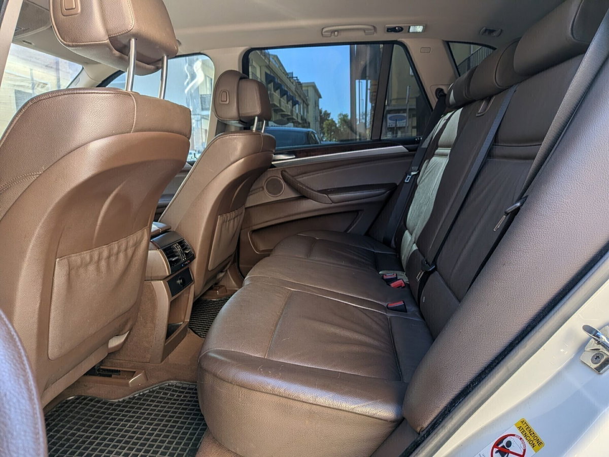 BMW X5 3.0d cat Attiva (11)
