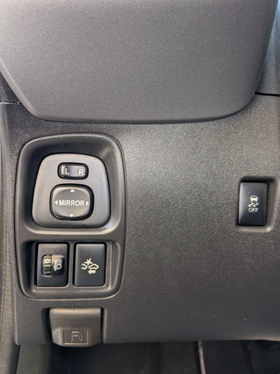 Toyota Aygo Connect 1.0 VVT-i 72 CV 5 porte x-cool (13)