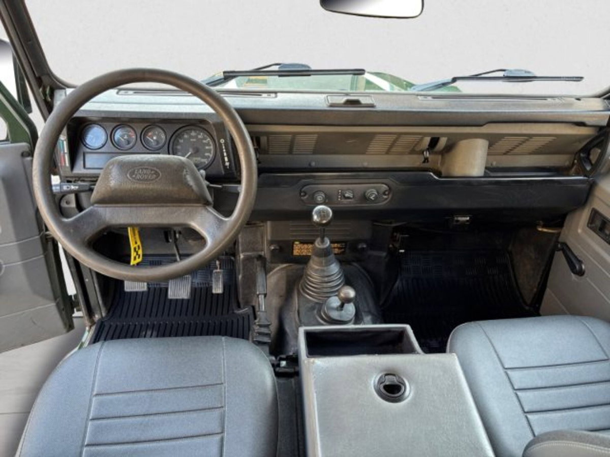 Land Rover Defender 90 2.5 Td5 Station Wagon SE (11)