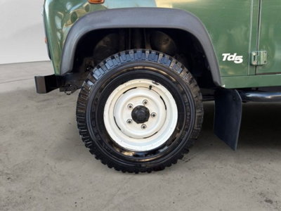 Land Rover Defender 90 2.5 Td5 Station Wagon SE (8)