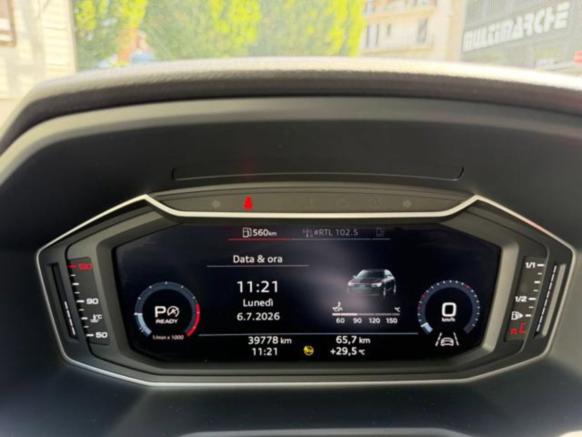 Audi A1 Sportback 30 TFSI S tronic S line edition (9)
