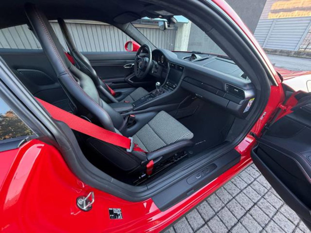 Porsche 911 Coupé 4.0 GT3 (11)