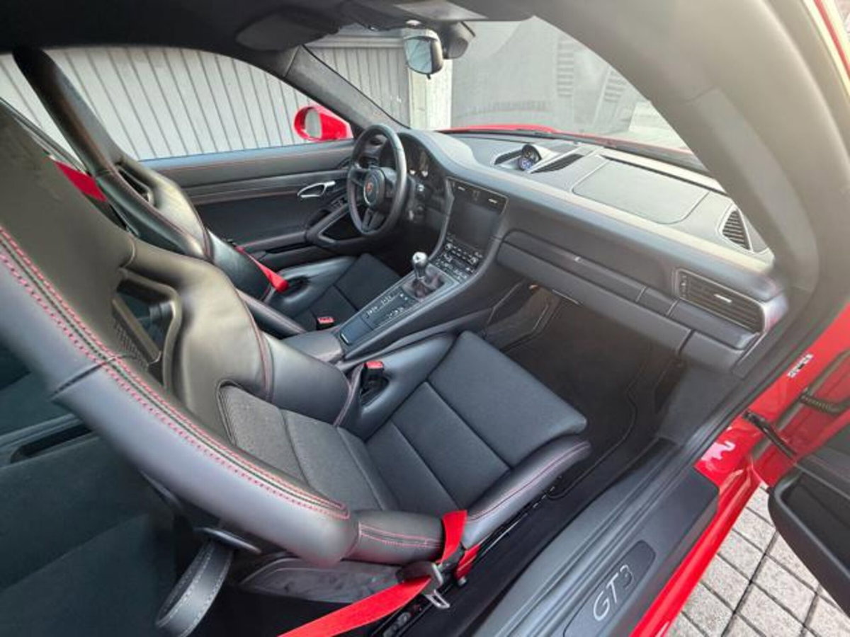 Porsche 911 Coupé 4.0 GT3 (12)