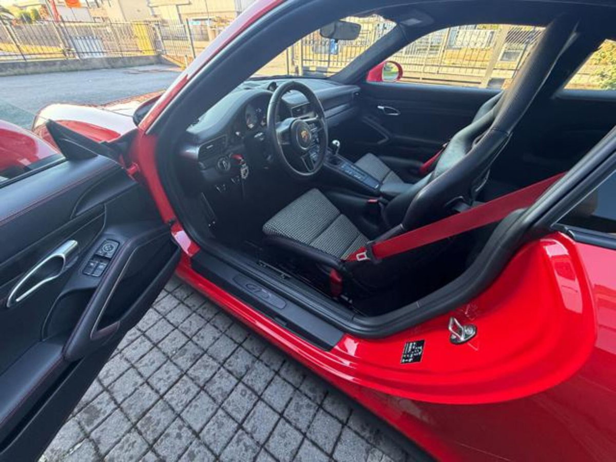 Porsche 911 Coupé 4.0 GT3 (8)