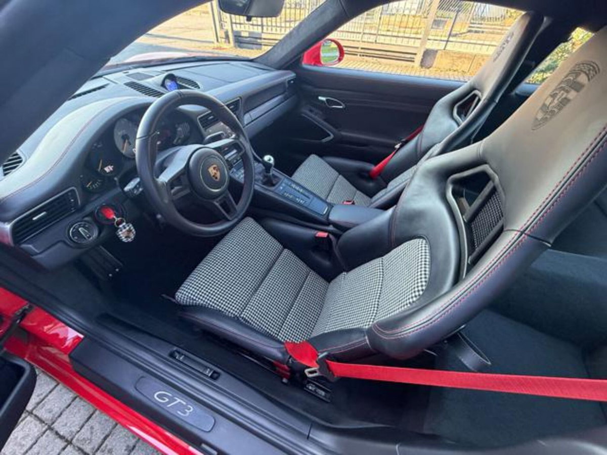 Porsche 911 Coupé 4.0 GT3 (9)