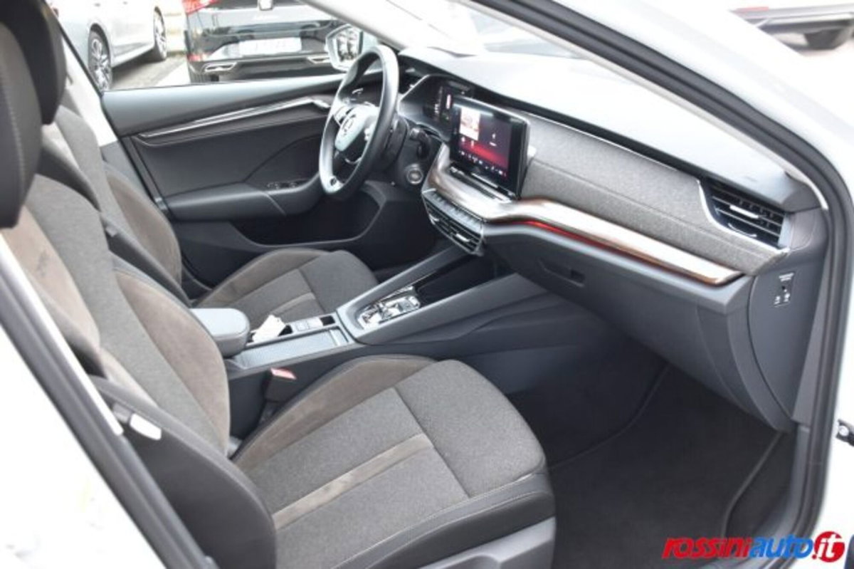 Skoda Octavia Station Wagon 2.0 TDI EVO SCR 150 CV DSG 4x4 Wagon Scout (14)