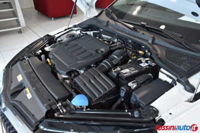 Skoda Octavia Station Wagon 2.0 TDI EVO SCR 150 CV DSG 4x4 Wagon Scout (15)