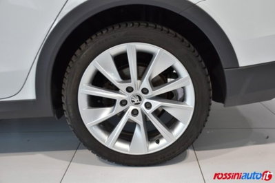 Skoda Octavia Station Wagon 2.0 TDI EVO SCR 150 CV DSG 4x4 Wagon Scout (20)