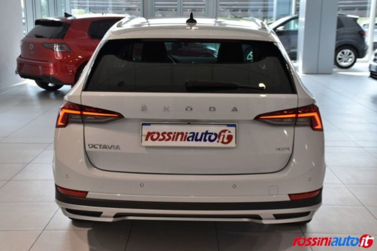 Skoda Octavia Station Wagon 2.0 TDI EVO SCR 150 CV DSG 4x4 Wagon Scout (4)