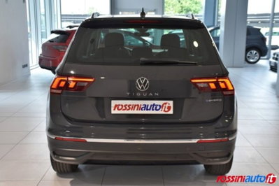 Volkswagen Tiguan 1.4 TSI 150 CV DSG Executive ACT BlueMotion Tech. (4)