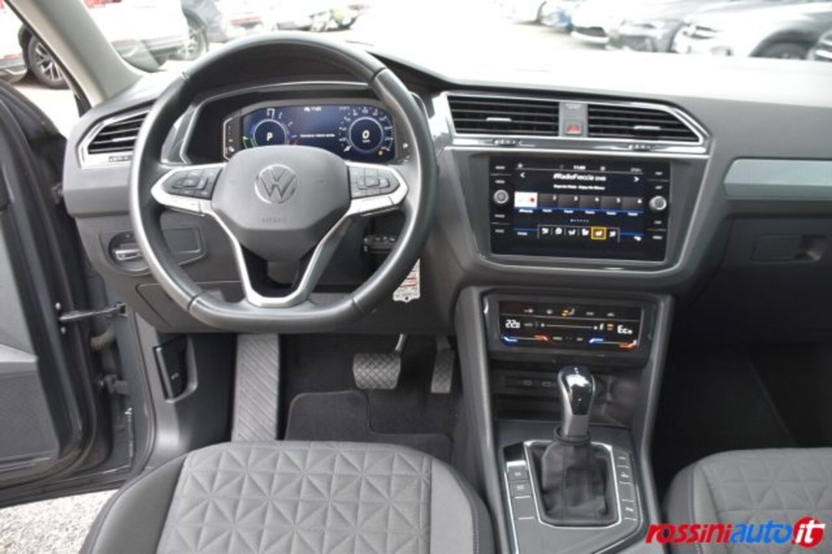 Volkswagen Tiguan 1.4 TSI 150 CV DSG Executive ACT BlueMotion Tech. (9)