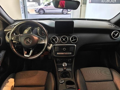 Mercedes-Benz Classe A 180 d Premium (6)
