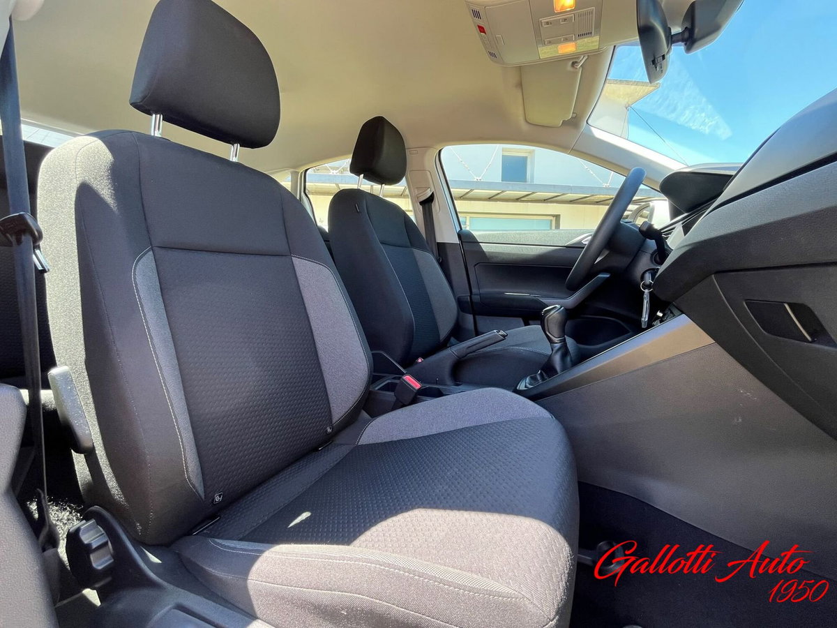 Volkswagen Taigo 1.0 tsi Life 95cv (9)