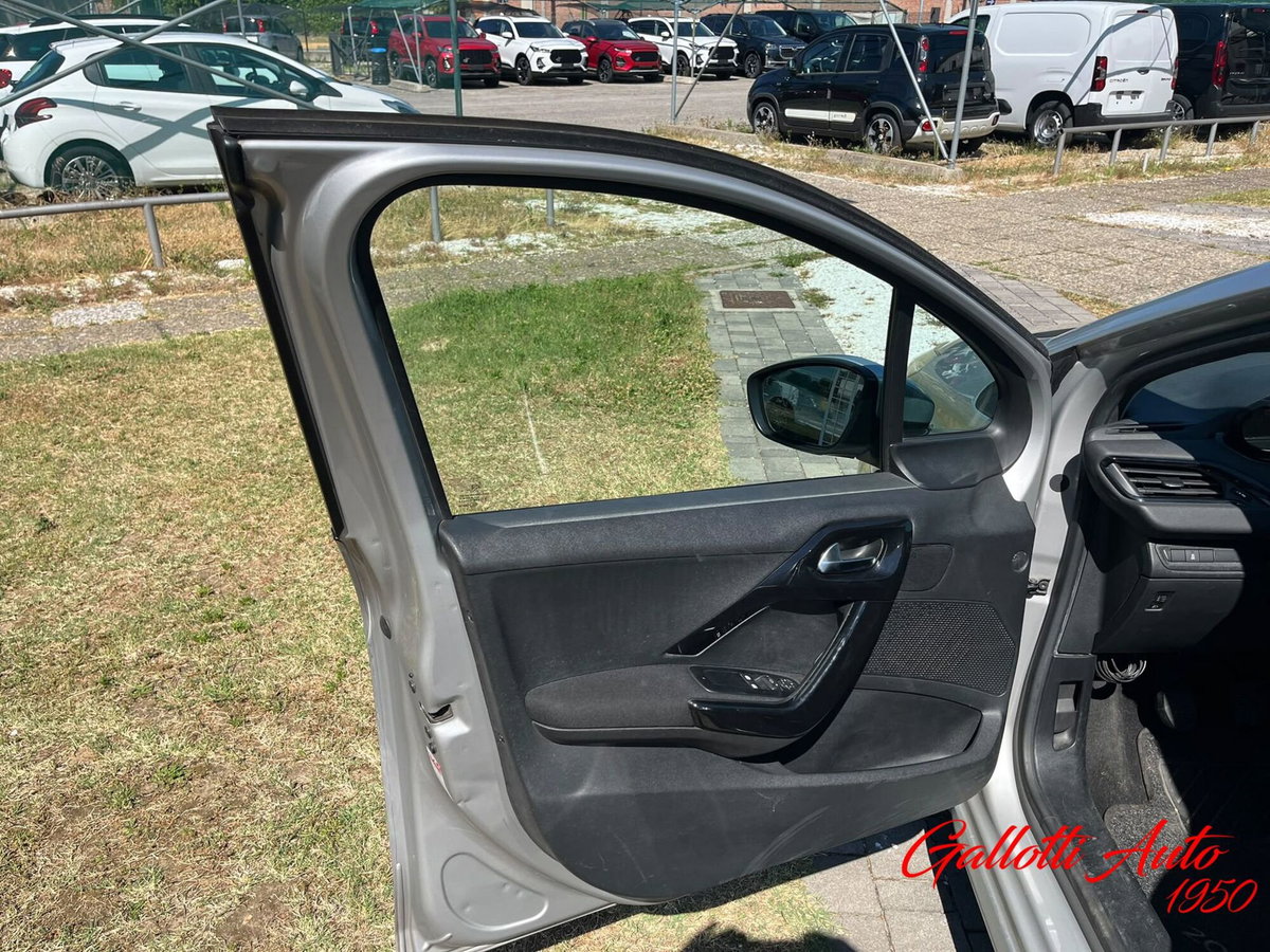 Peugeot 208 VTi 68 CV 5 porte Active (17)