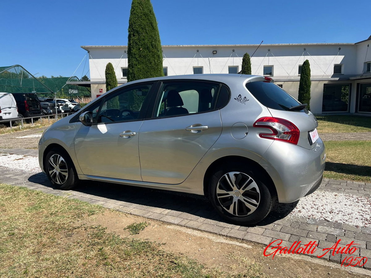 Peugeot 208 VTi 68 CV 5 porte Active (2)