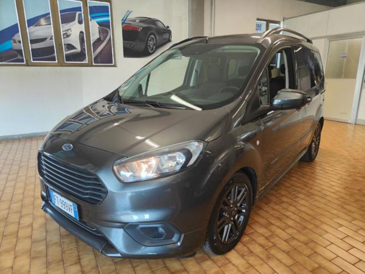 Ford Tourneo Courier 1.5 TDCI 100 CV Sport (2)