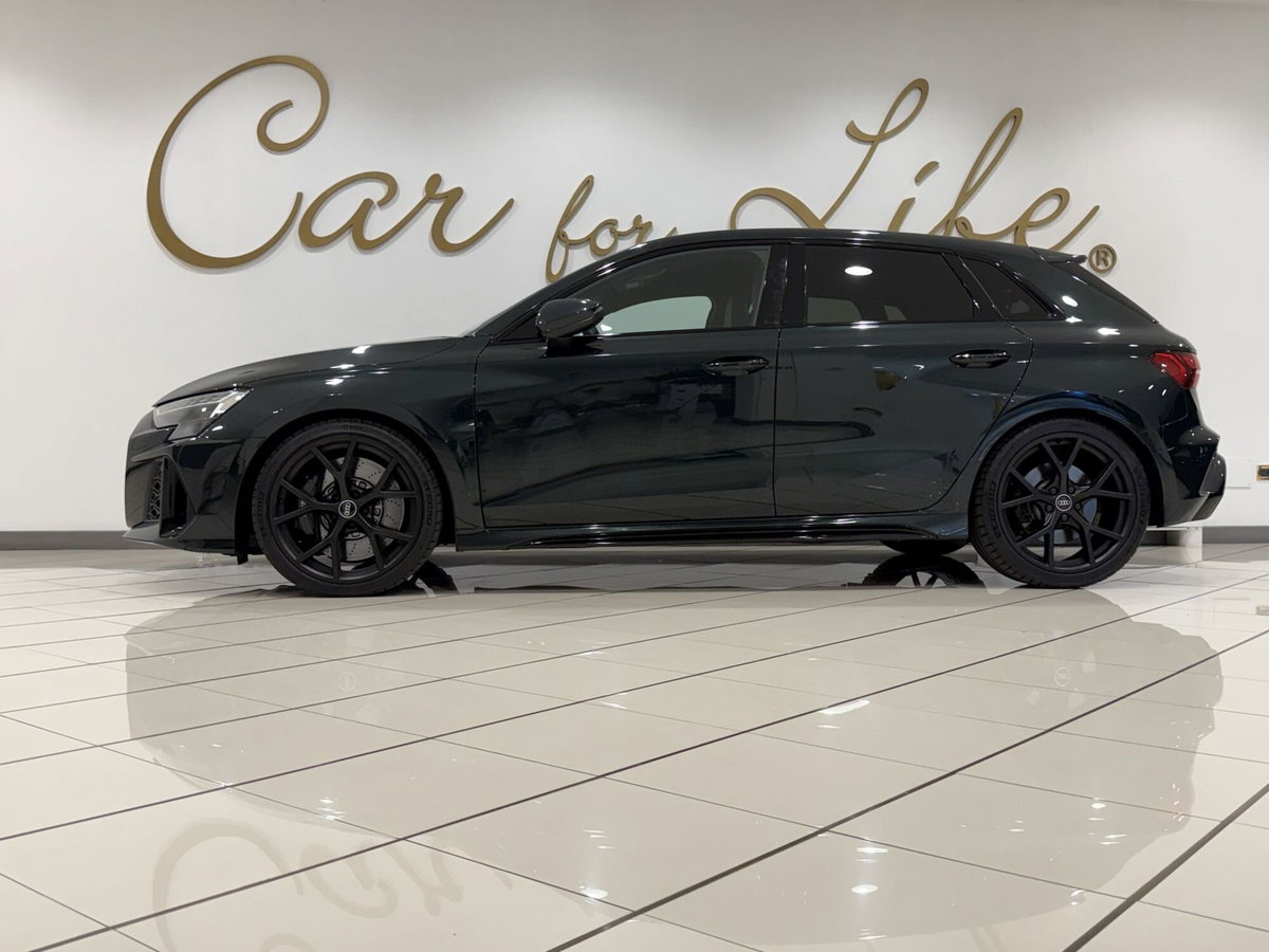 Audi RS 3 Sportback 3 TFSI quattro S tronic (11)
