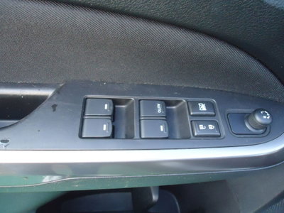 Suzuki Vitara 1.0 Boosterjet Cool (8)